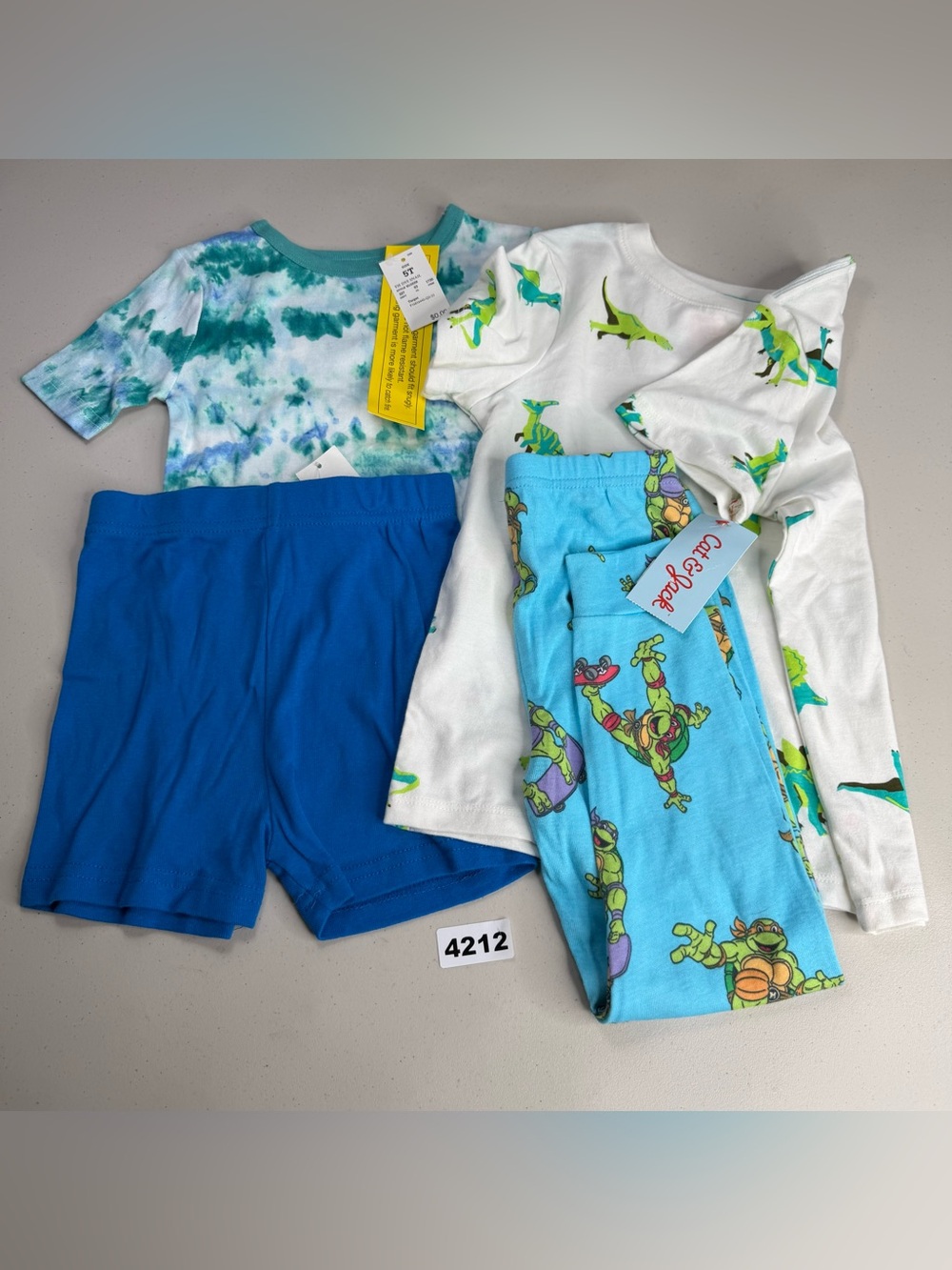Cat & Jack Boys 5T 4pc Pajama Set Cotton Knit short sleeve